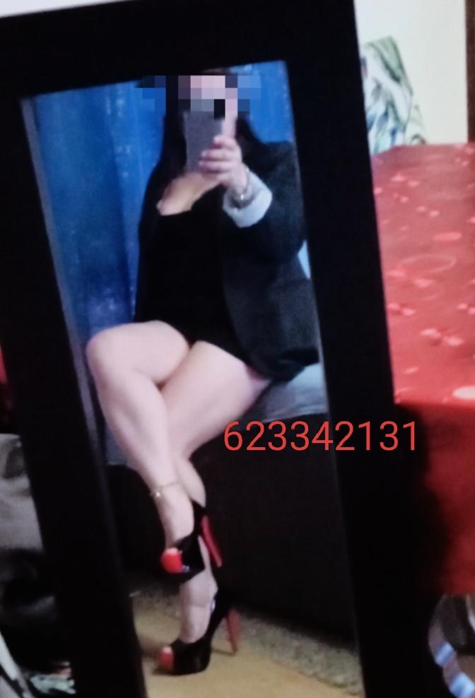 623342131: Chica busca chico en Guipúzcoa