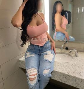 625868643: Chica busca chico en Madrid