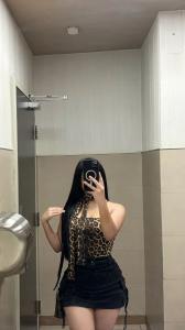 633691368: Chica busca chico en Sevilla