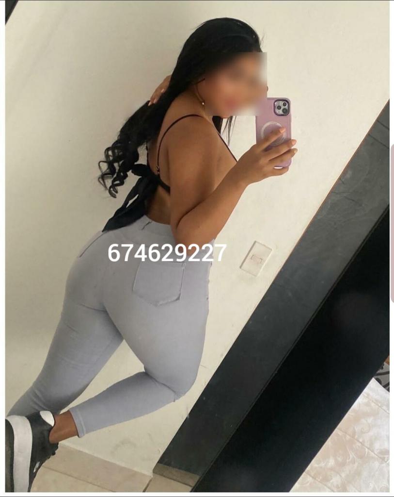 674629227: Chica busca chico en La Coruña