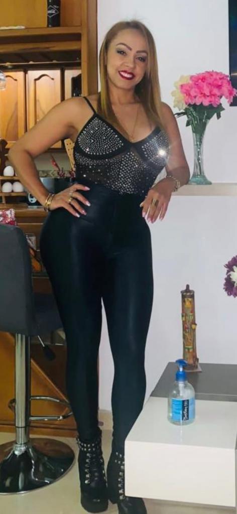 604317997: Chica busca chico en Almería