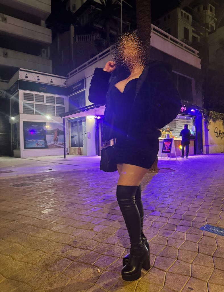 614650285: Chica busca chico en Mallorca