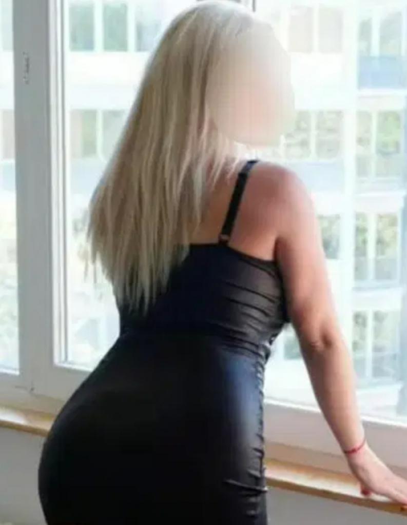 613836128: Chica busca chico en Madrid