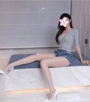 604925606: Chica busca chico en Madrid