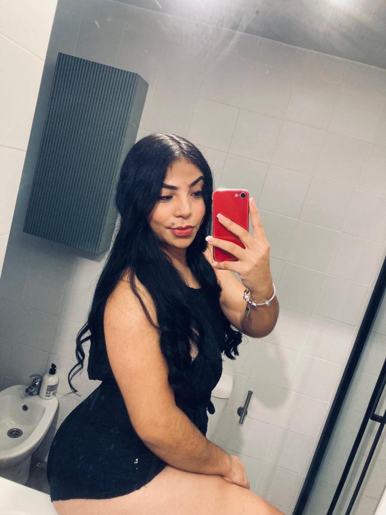 Chica busca chico en Sevilla: 