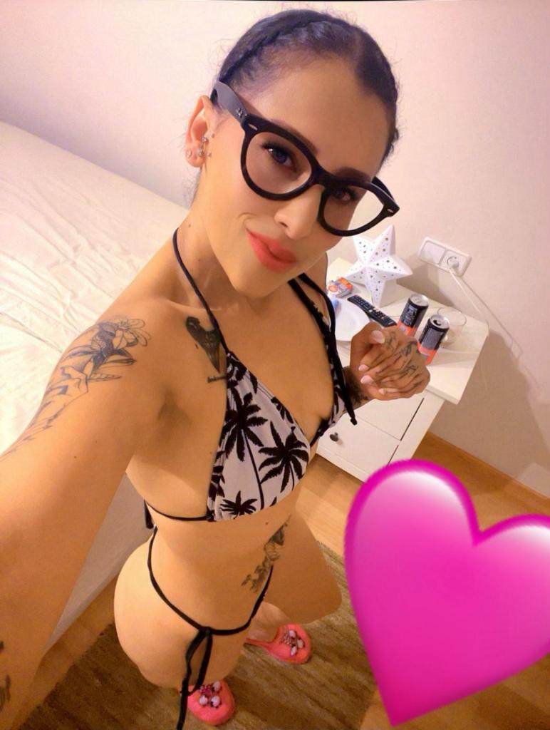 Chica busca chico en Cádiz: Chica busca chico