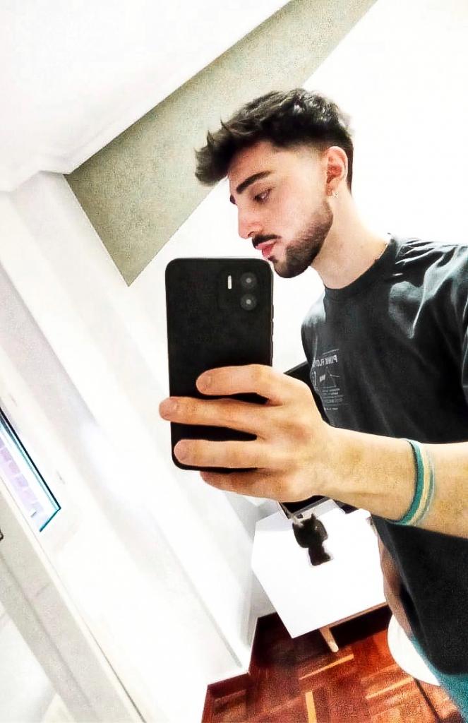 Chico busca chica en Tarragona: 