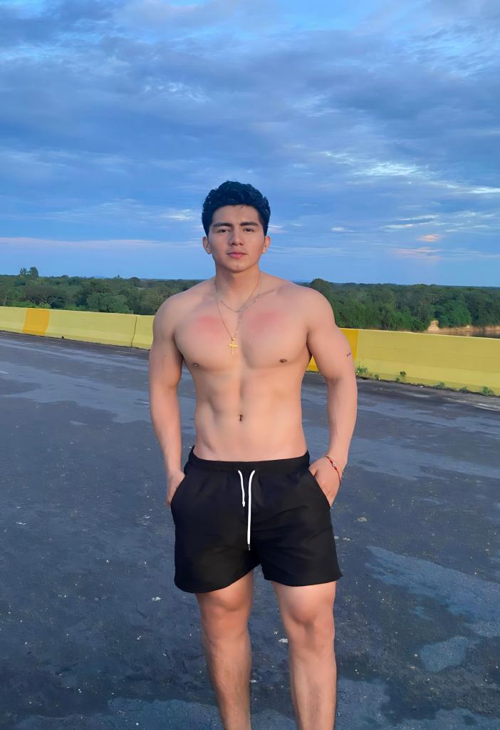 614076065: Chico busca chica en Navarra