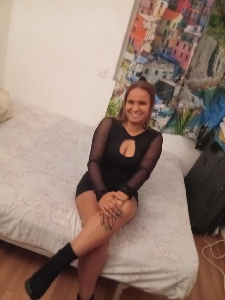 602578510: Chica busca chico en Pontevedra