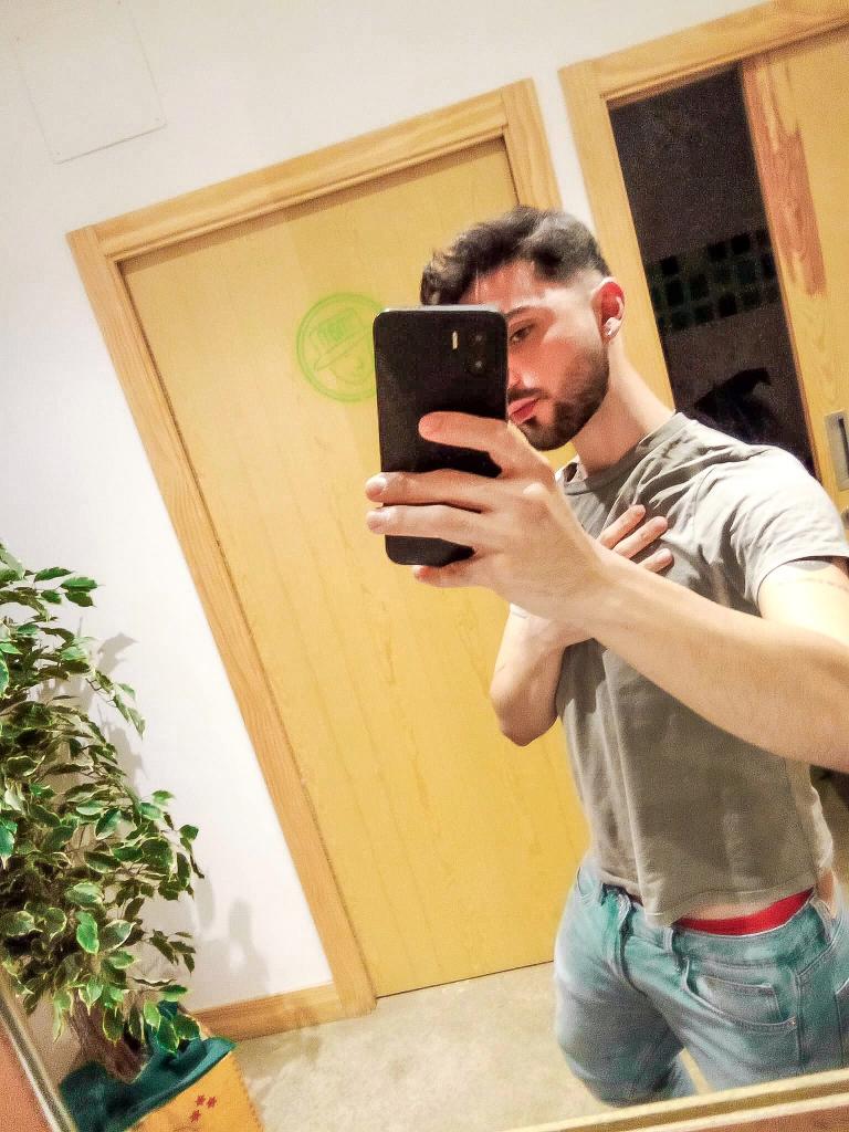 637705099: Chico busca chica en Tarragona