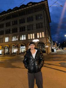 614076065: Chico busca chica en Navarra