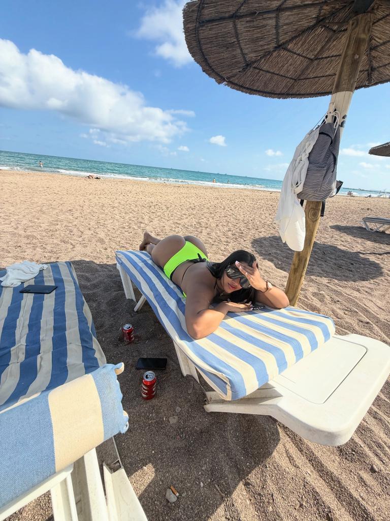 673937434: Chica busca chico en Valencia