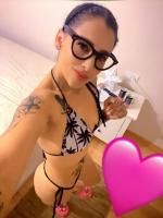 642685775: Chica busca chico en Cádiz