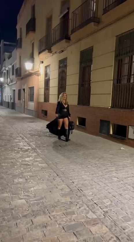 673044818: Chica busca chico en Málaga
