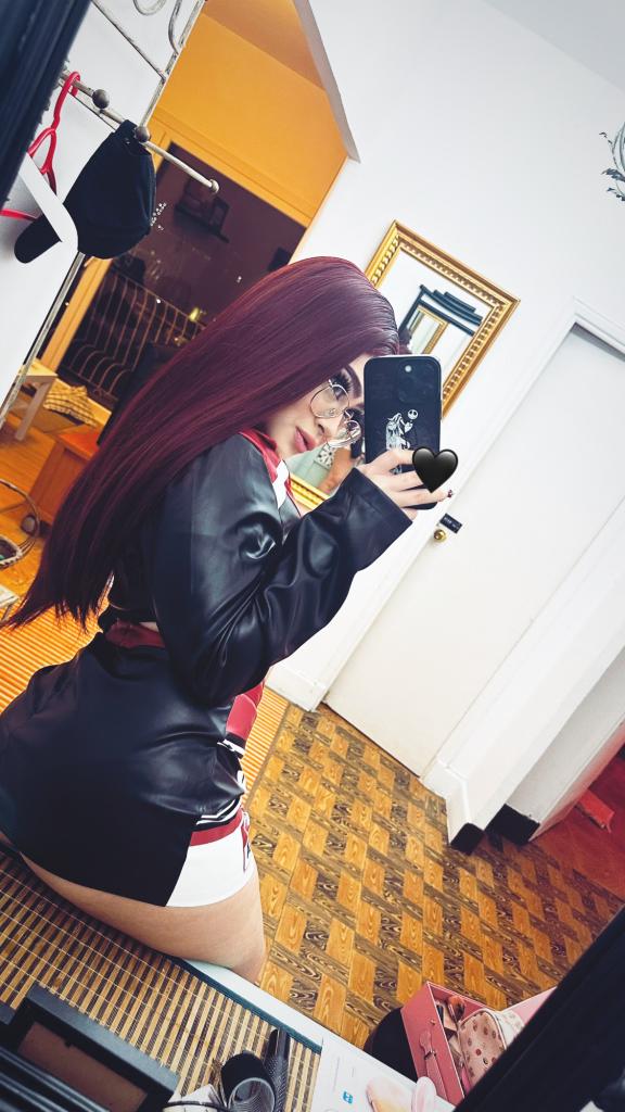 613226440: Chica busca chico en Pontevedra