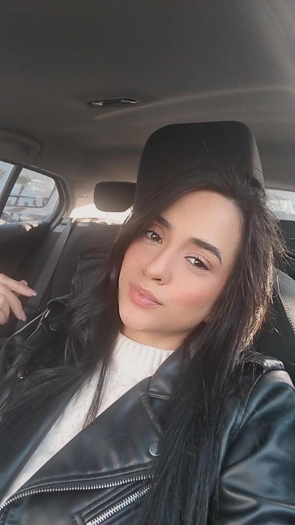 674624247: Chica busca chico en Barcelona