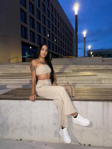 642678735: Chica busca chico en Barcelona