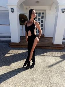 666314324: Chica busca chico en Ibiza