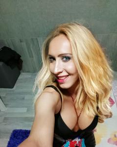 674380515: Chica busca chico en Valencia