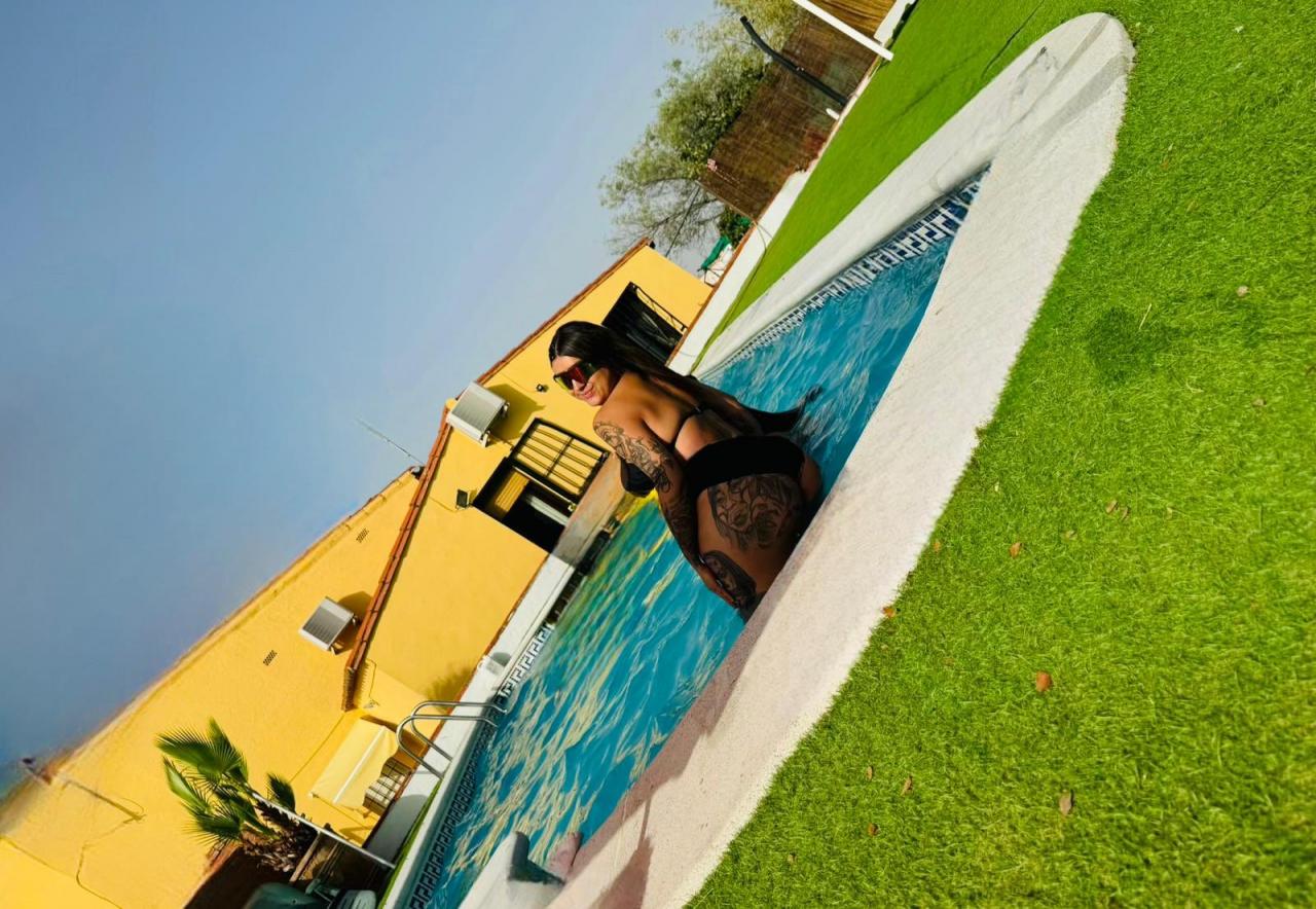 671787565: Transexual en Lérida