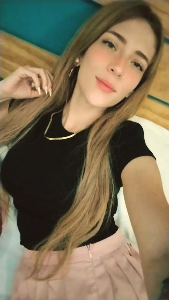Chica busca chico en Sevilla: Chica busca chico