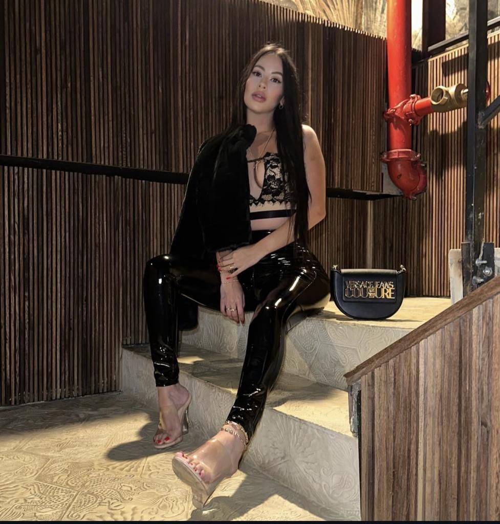 643550824: Chica busca chico en Murcia