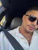 610422726: Chico busca chica en La Coruña