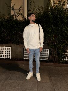 613980808: Chico busca chica en Madrid