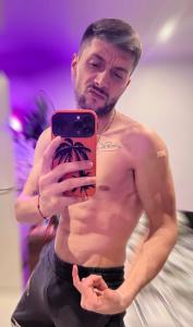 Chico busca chica en Mallorca: 