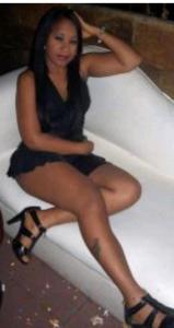 613139600: Chica busca chico en La Coruña