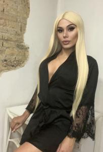 695273632: Travesti en Badajoz