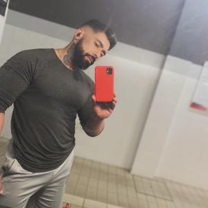 698133722: Chico busca chica en Zaragoza