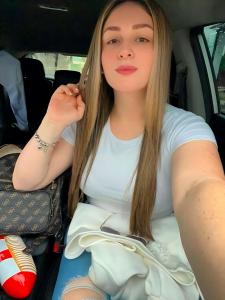 641050294: Chica busca chico en Murcia