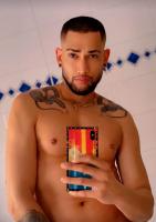 604169691: Chico busca chica en Madrid