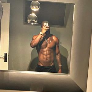 662684110: Chico busca chica en Madrid