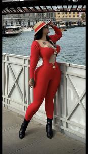 604361264: Chica busca chico en Madrid