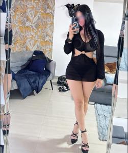 615785072: Chica busca chico en Madrid