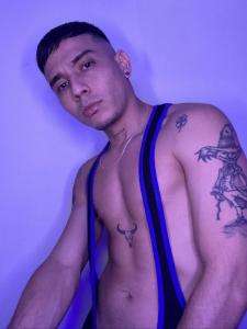 641454323: Chico busca chica en Barcelona