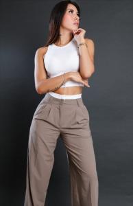 615694299: Chica busca chico en Madrid