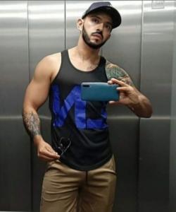 623495018: Chico busca chica en Sevilla