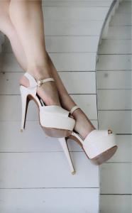 613883063: Chica busca chico en Alicante