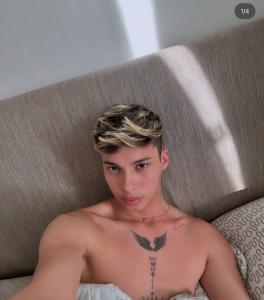 611332317: Travesti en Barcelona