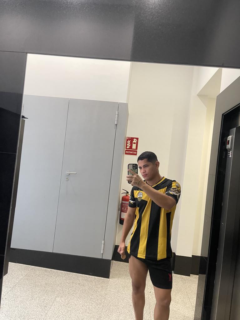 Chico busca chica en Valencia: 