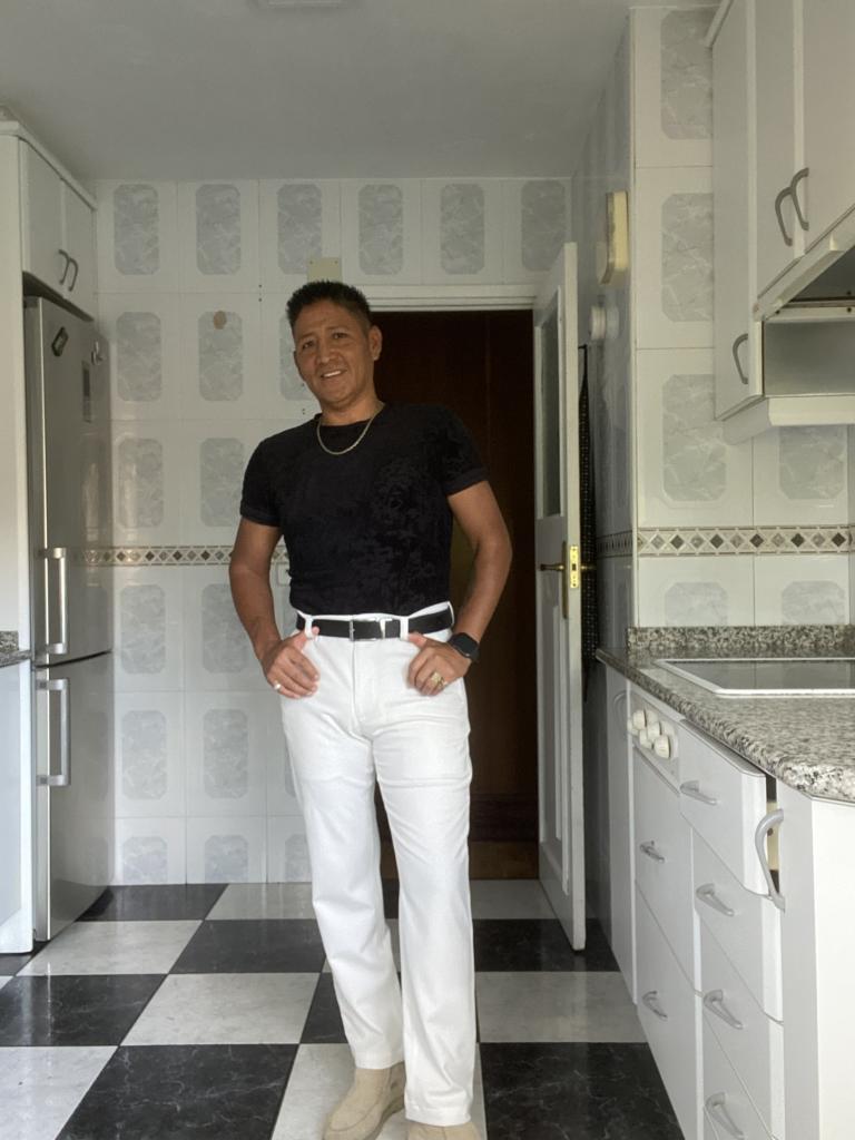 667284258: Chico busca chica en Madrid