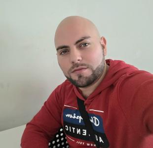 613849194: Chico busca chica en Barcelona