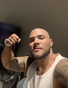 635445068: Chico busca chica en Alicante