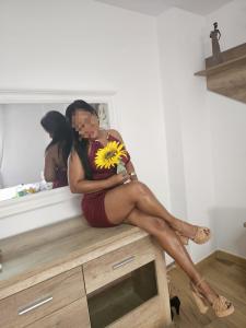 642117542: Chica busca chico en Granada