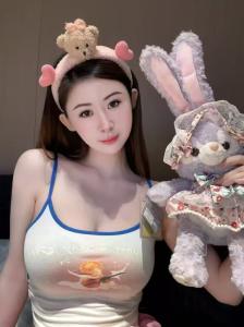 667721465: Chica busca chico en Madrid