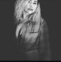 603791420: Chica busca chico en Barcelona