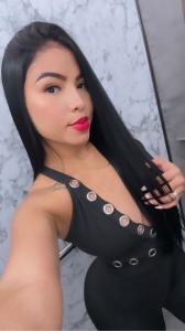 677526358: Chica busca chico en Navarra